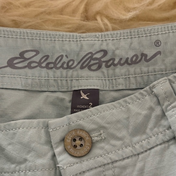 Eddie Bauer Light Mint Green Cargo Shorts - Picture 2 of 4